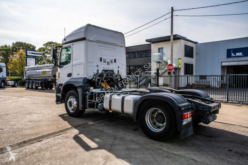 جرار Mercedes AROCS 1843  ( NO ACTROS)