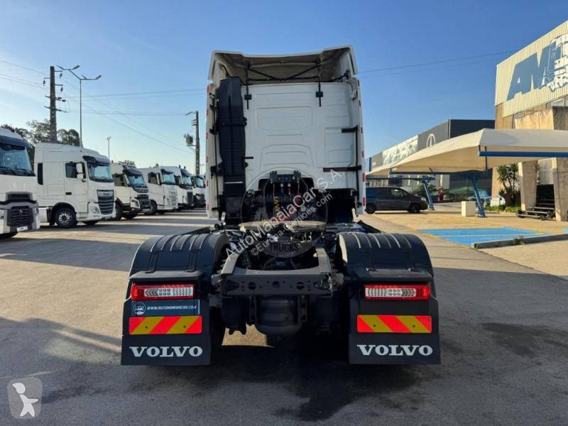جرار Volvo