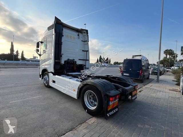 جرار Volvo 500
