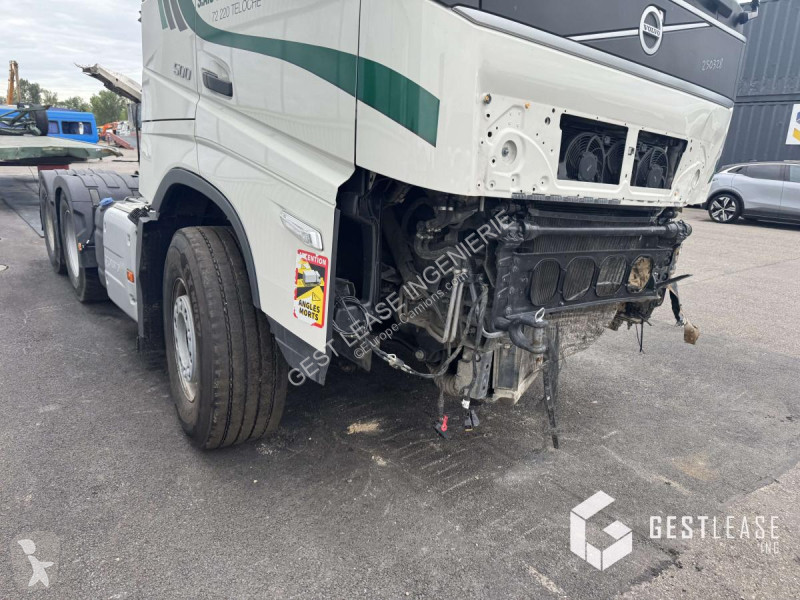 جرار Volvo 500