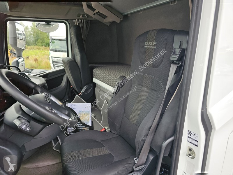 Тягач DAF XFn  FT 4X2