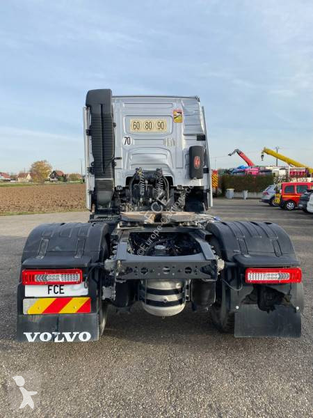 جرار Volvo