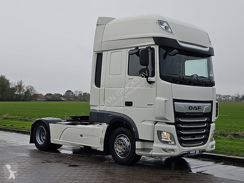Cap tractor DAF XF  SSC SKIRTS SKYLIGHTS