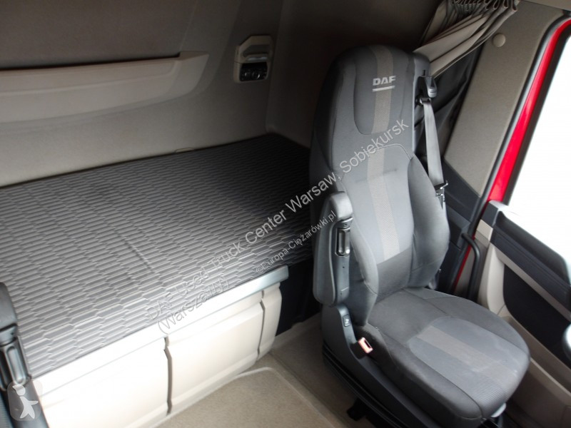 Tahač DAF XG  FT 4X2