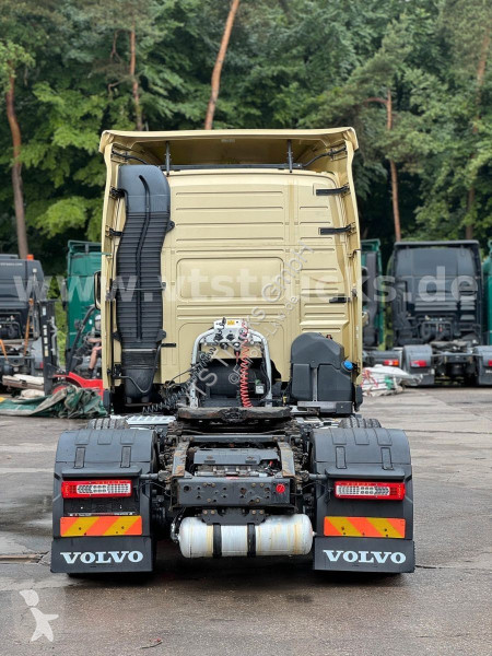 جرار Volvo 420 6x2 Lenk-/Lift, Vollluftfederung