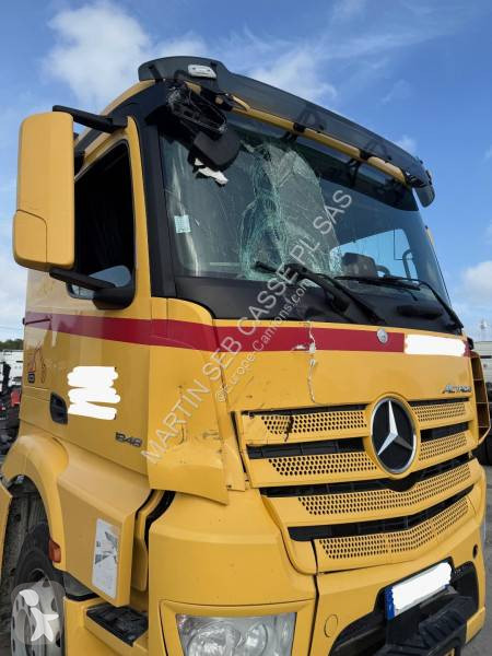 جرار Mercedes