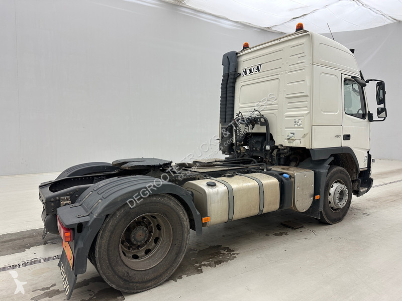 جرار Volvo 450