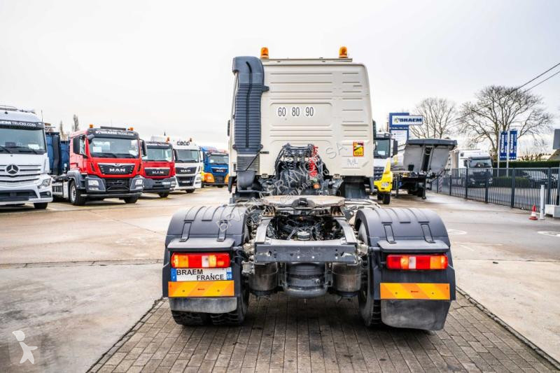جرار Volvo 460 GLOB + HYDR