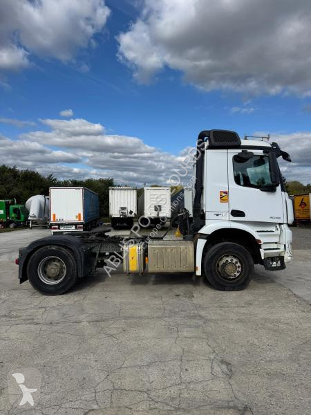 Cabeza tractora Mercedes 2045