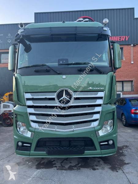 جرار Mercedes