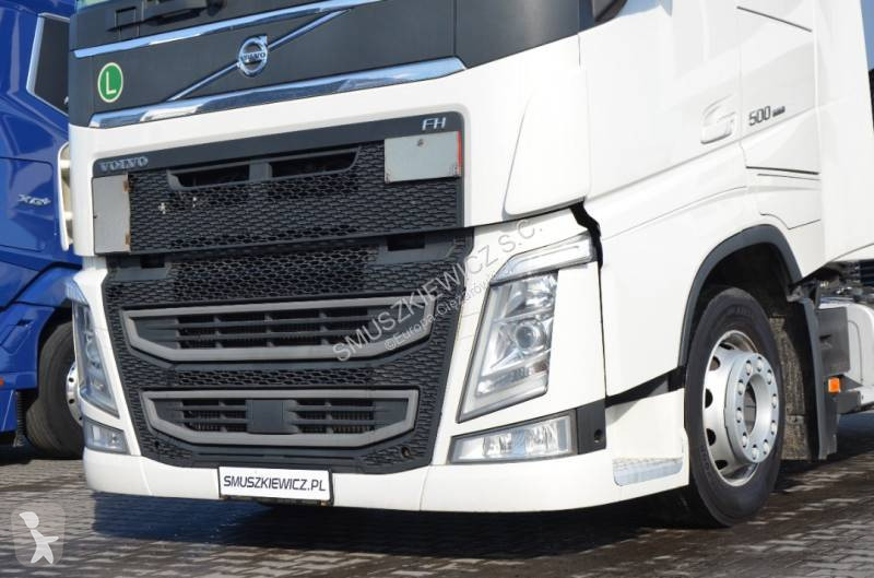 جرار Volvo