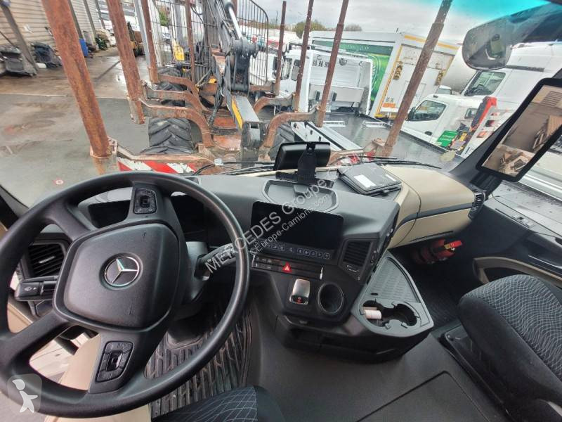 جرار Mercedes