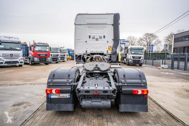جرار Mercedes ACTROS 1848  + VOITH