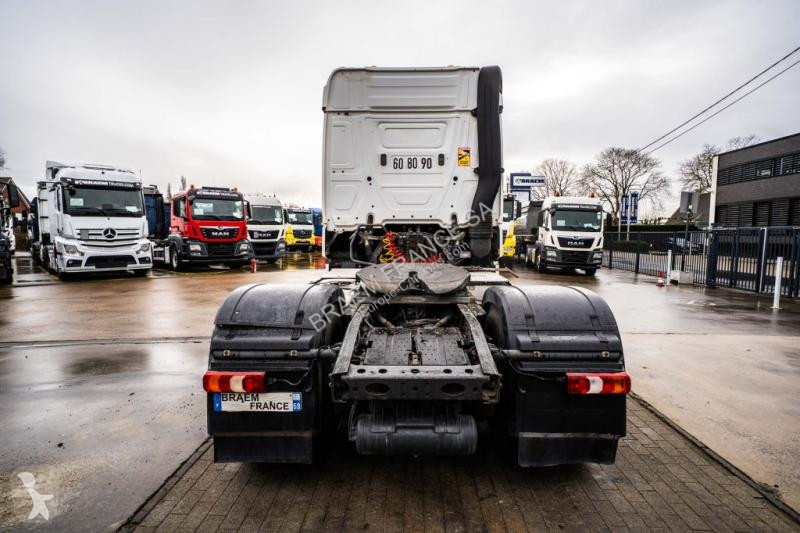 جرار Mercedes ACTROS 1848 +VOITH
