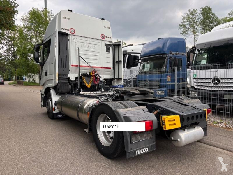 Iveco 460 tractor unit