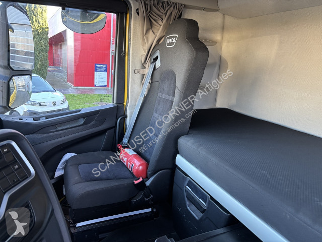 Iveco STRALIS 570 6X2 tractor unit