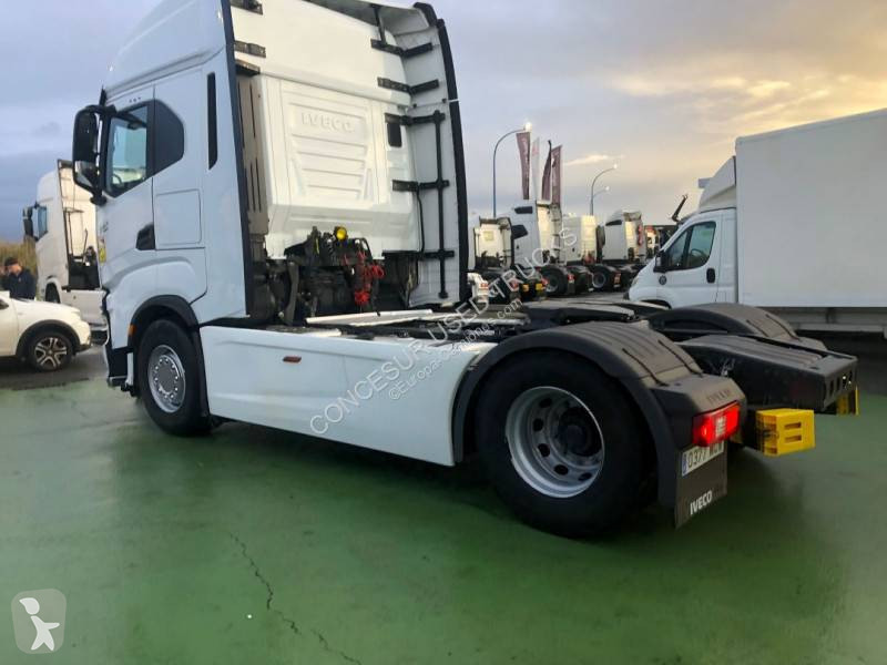 جرار Iveco