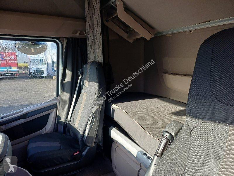 جرار DAF XG  FT 4X2