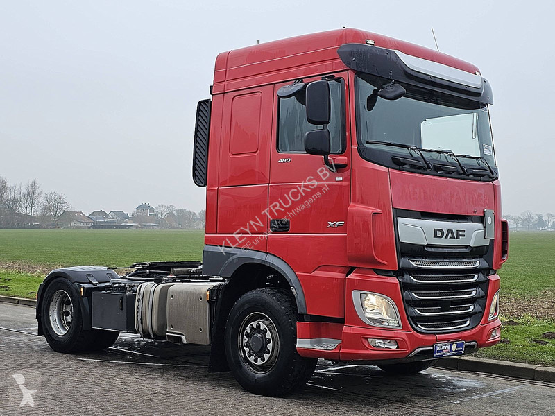 جرار DAF XF  4x4 PXP