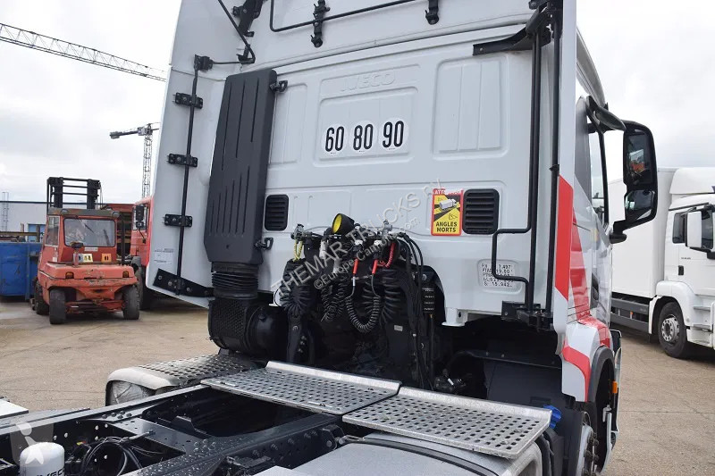 جرار Iveco AT460S Tractorhead
