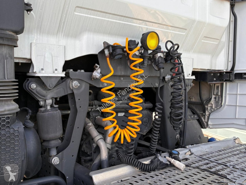 Cabeza tractora Iveco 510 AUTOMATICO CON INTARDER