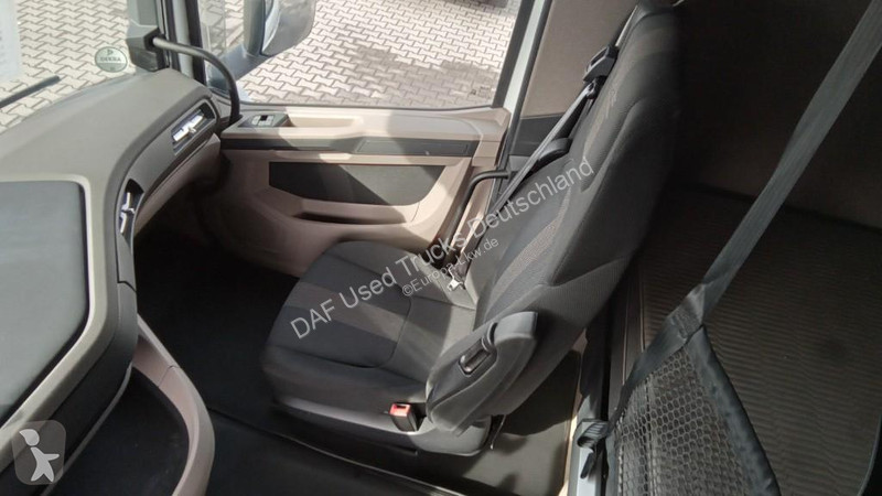 جرار DAF XG  FT 4X2