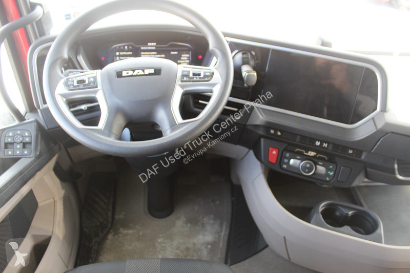 Tahač DAF XG  FT 4X2