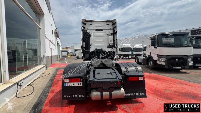 جرار Renault
