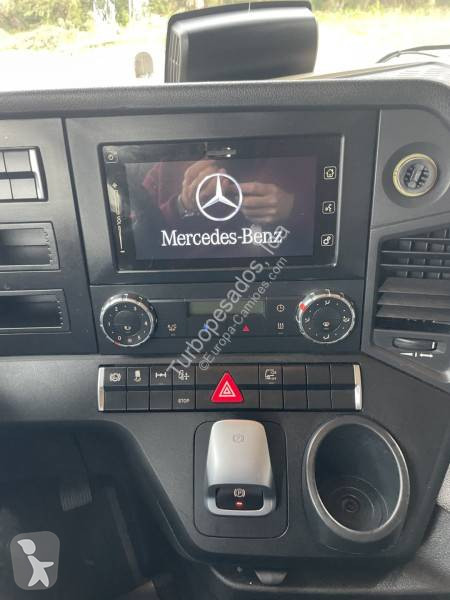 جرار Mercedes