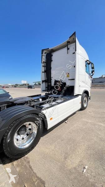 Cabeza tractora Volvo