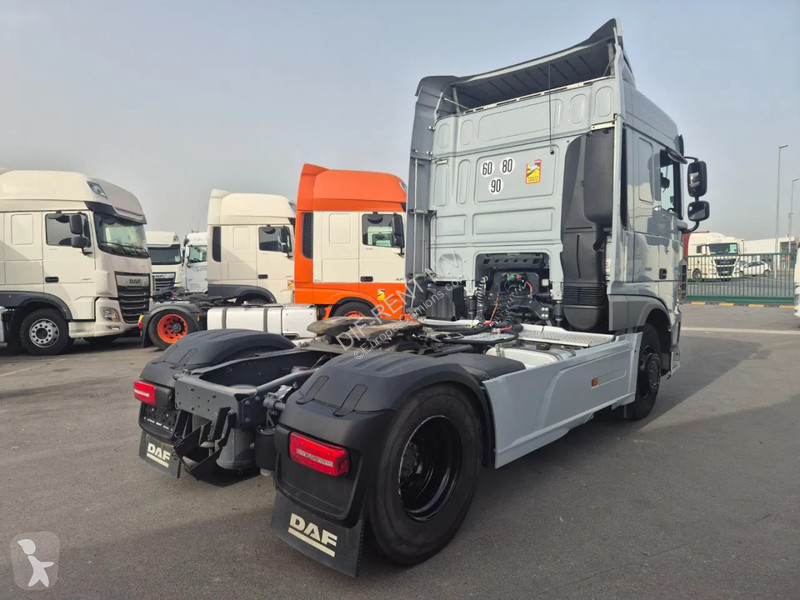 جرار DAF 530 FT SPACE CAB ZF INTARDER
