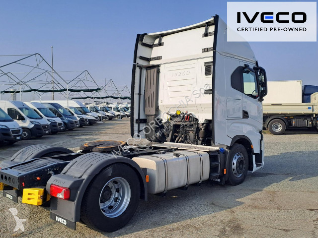 جرار Iveco S-WAY AS440S49T/P