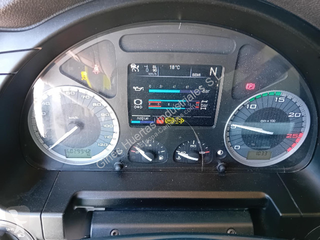 جرار Iveco Stralis AS440S51T/P
