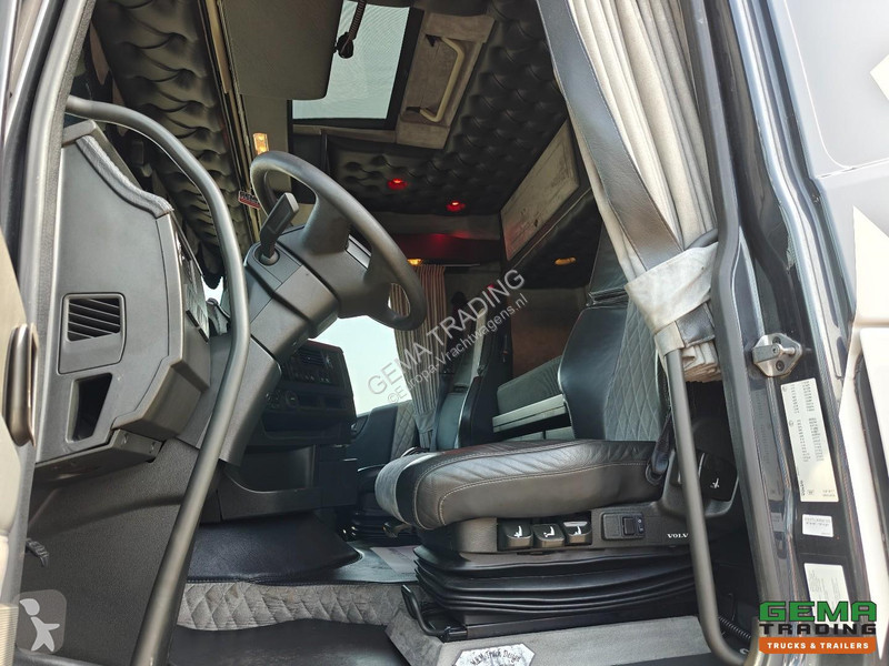 جرار Volvo 460 Euro6C Sleeper Cab - Double Tank...