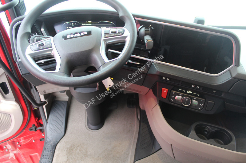 جرار DAF XG  FT 4X2