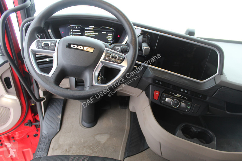 جرار DAF XG  FT 4X2