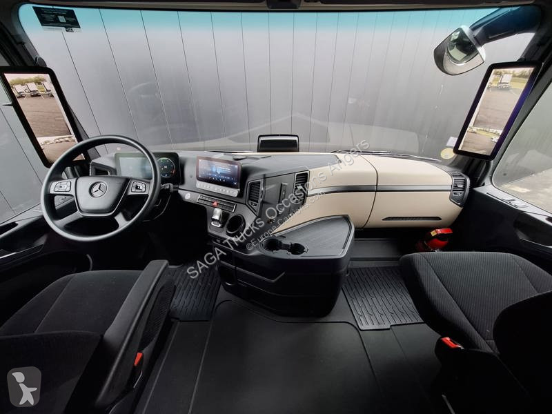 Tracteur Mercedes 1845 LS 4x2 StreamSpace 2.50M