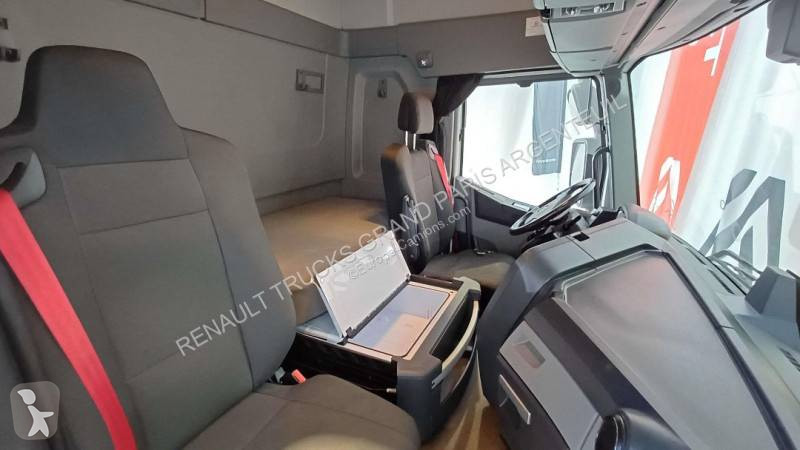جرار Renault