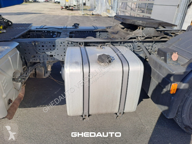 Tahač Iveco TRATTORE STRADALE IVECO STRALIS 460
