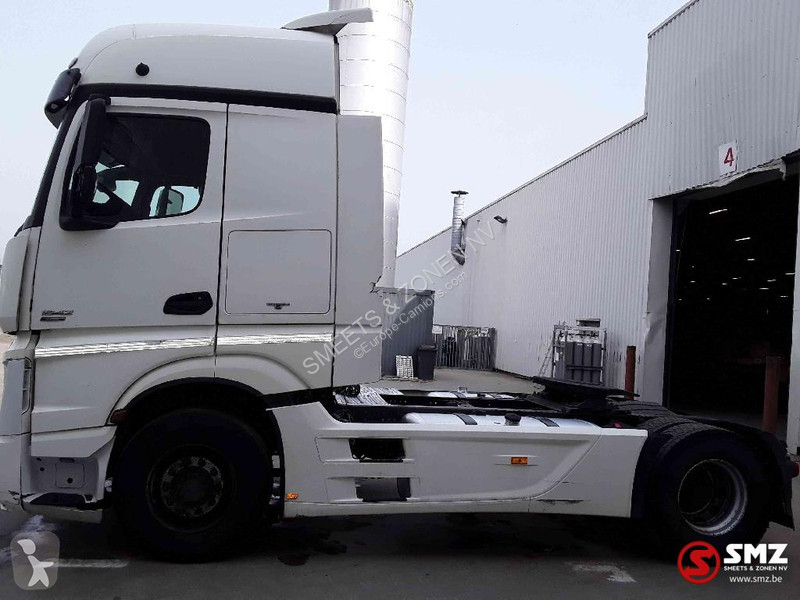Trekker Mercedes 1842 bigspace full spoilers 2...