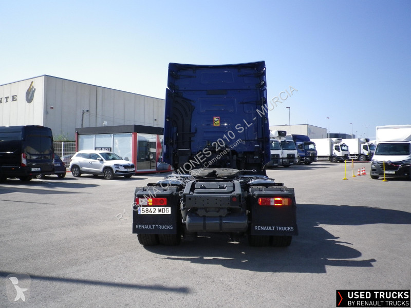 جرار Renault