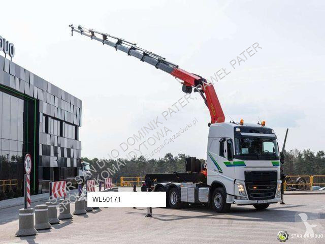 Влекач Volvo PK 40002 EH