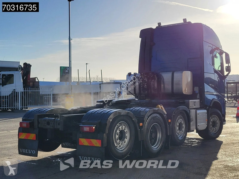 جرار Volvo 500 8X2 Steered Tag axle!...