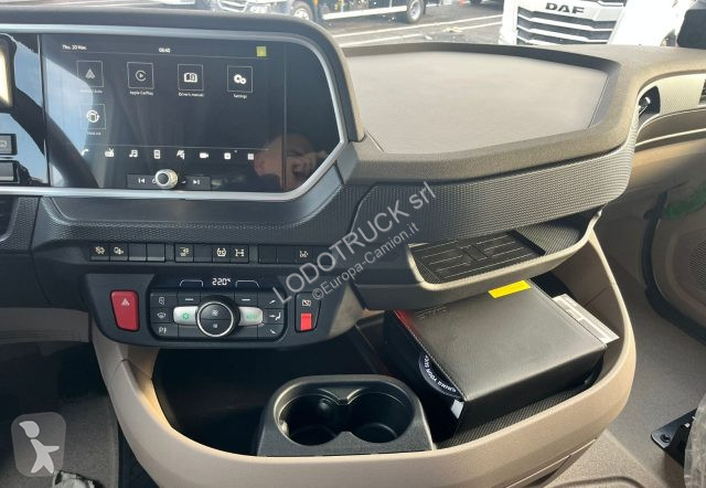 Traktor DAF X