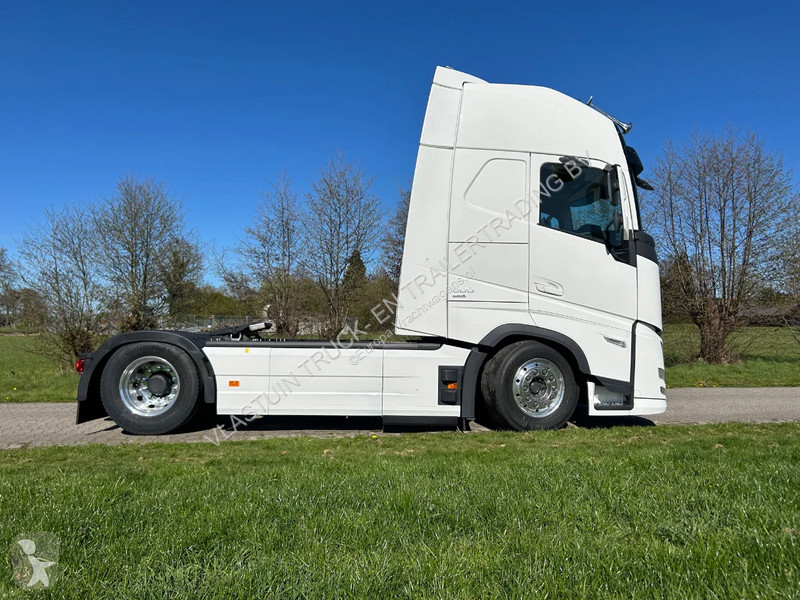 جرار Volvo 13500 | AERO | RETARDER | FULL AIR |...