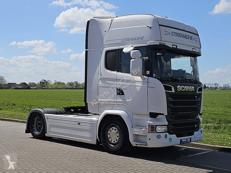 جرار Scania 520