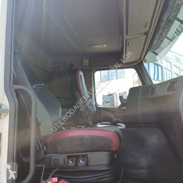 جرار Volvo