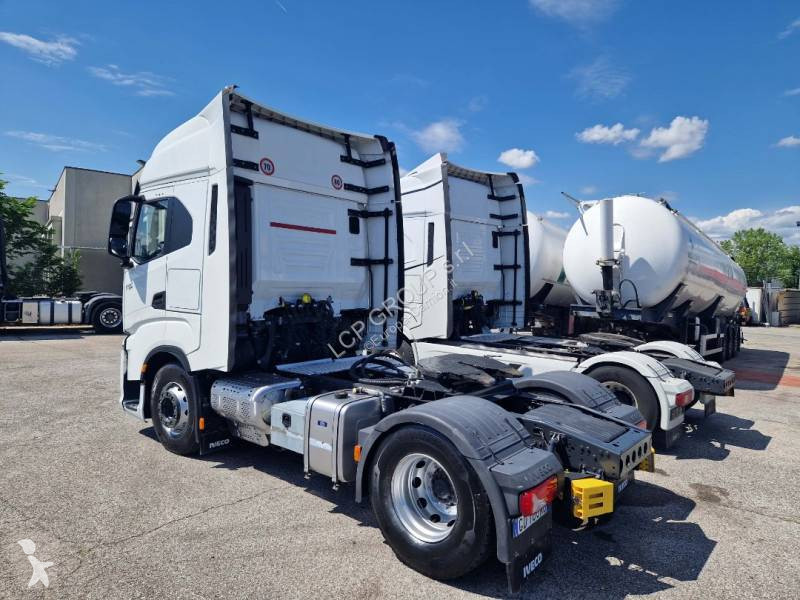 جرار Iveco