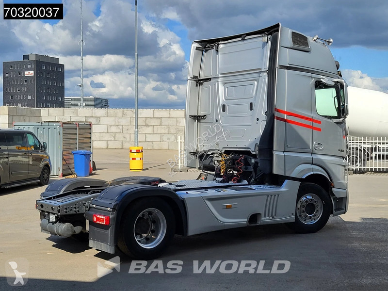 Tracteur Mercedes 1963 4X2 GigaSpace Retarder...