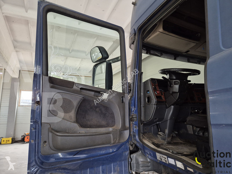 جرار Scania 470